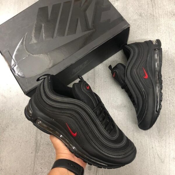 Mixed Sneakers pallet - Image 12