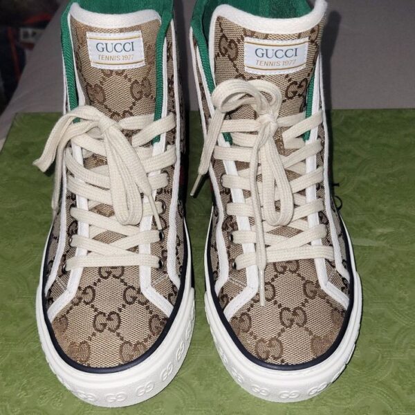 Mixed Sneakers pallet - Image 10